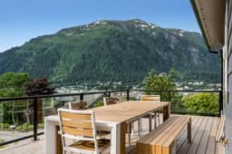 Luxury | Family Friendly | Panoramic View |Magical Mountain Retreat - Image 5