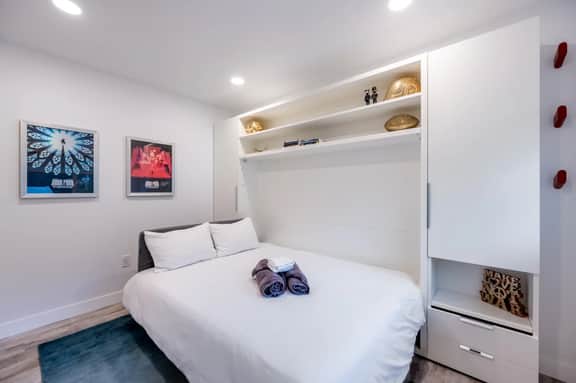 Juneau Luxury Modern 3BR | Downtown Douglas | Family Friendly - Image 4
