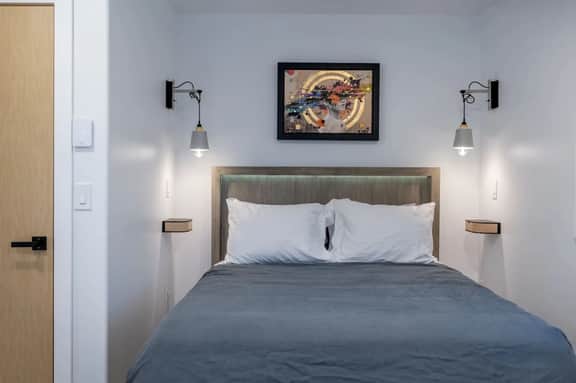 Spacious Top-Floor Juneau Retreat|Stylish Apts|Near Sandy Beach + Trails - Image 5